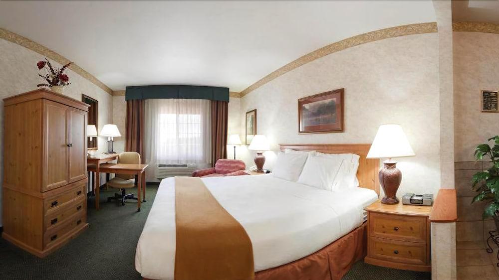 Holiday Inn Express Hotel & Suites Raton By Ihg Экстерьер фото