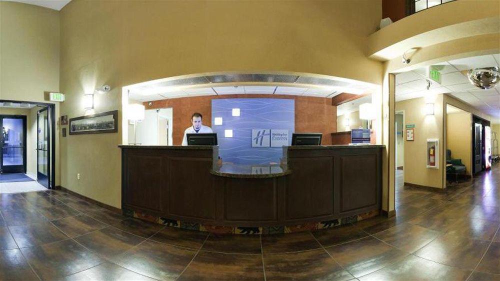 Holiday Inn Express Hotel & Suites Raton By Ihg Экстерьер фото