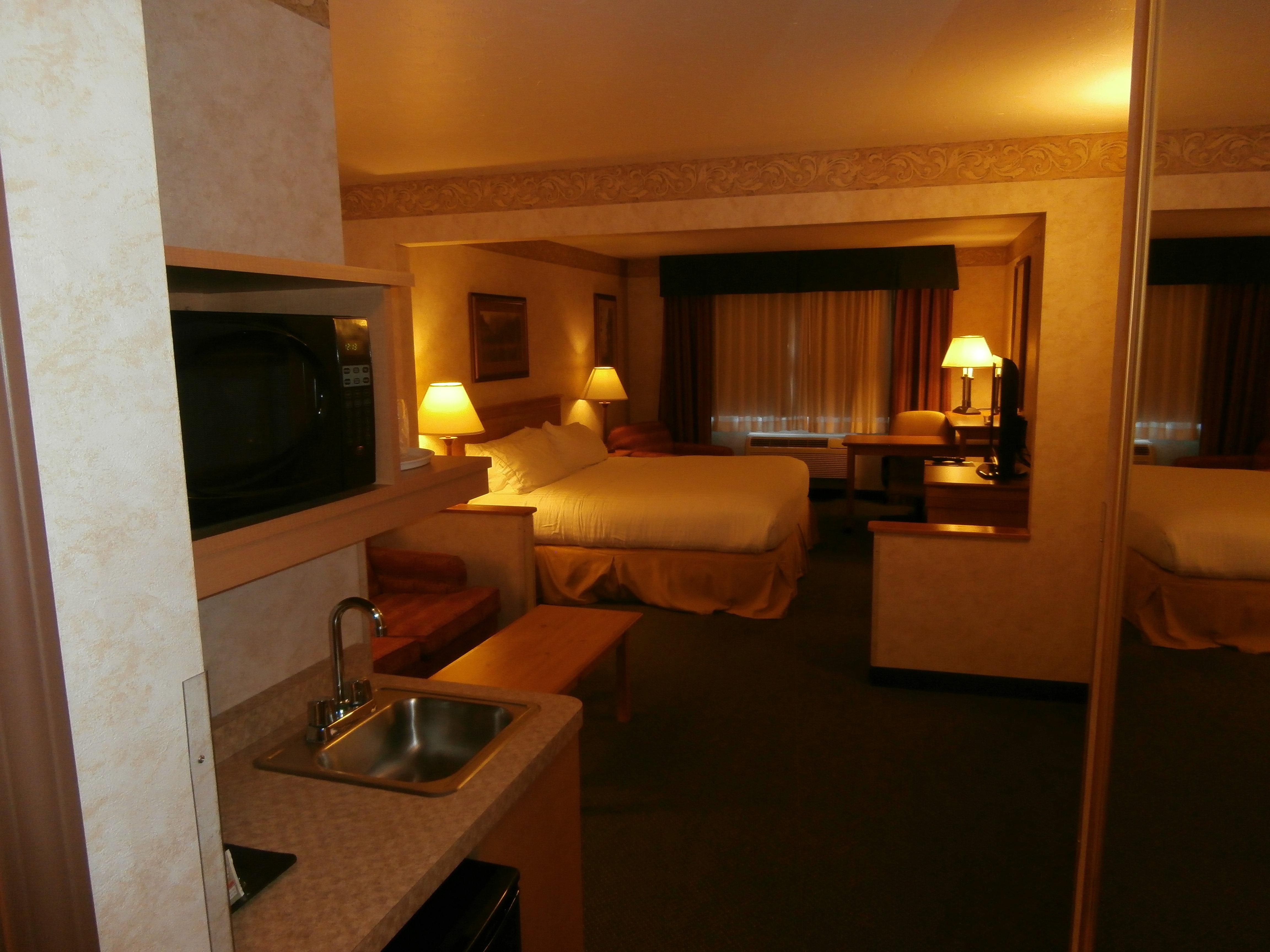 Holiday Inn Express Hotel & Suites Raton By Ihg Экстерьер фото
