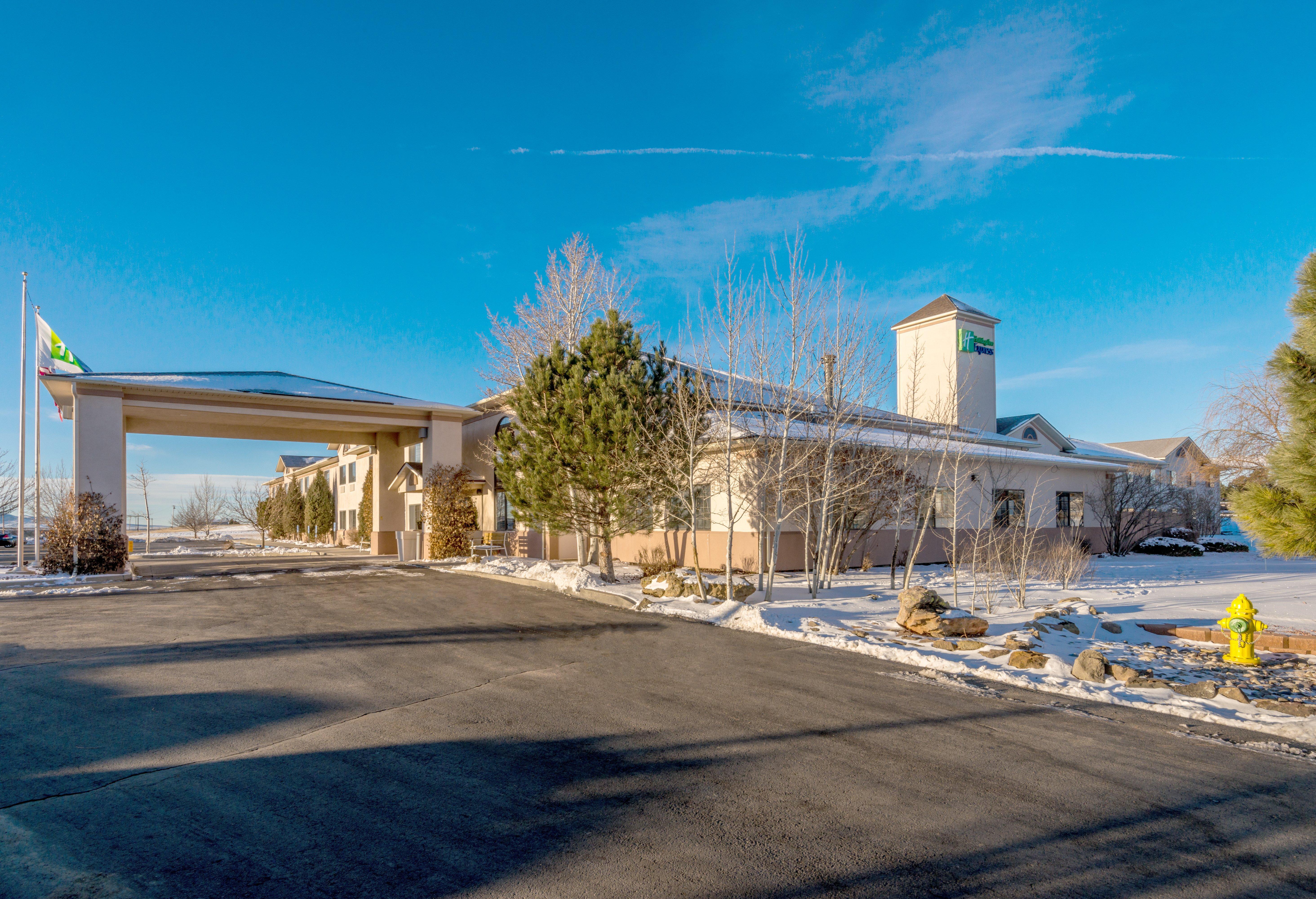 Holiday Inn Express Hotel & Suites Raton By Ihg Экстерьер фото